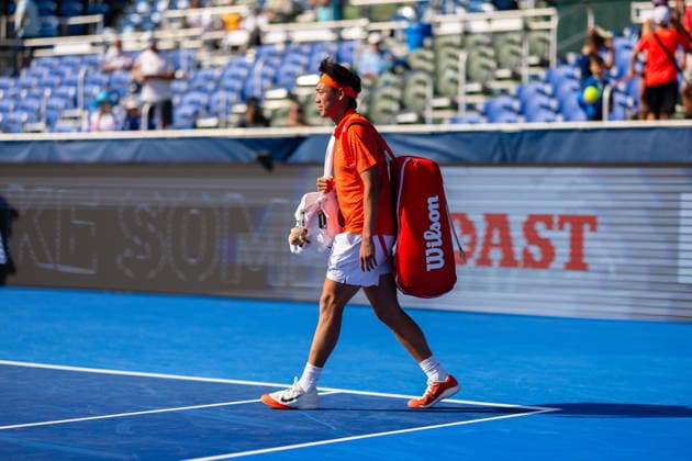 2026 Delray Beach Open - Day 3 - Coleman Wong (Hong Kong) Vs Brandon Nakashima (USA) Coleman Wong of Hong Kong walks into the court to play Brandon Nakashima of the USA during their match on Day 3 of the Delray Beach Open at the Delray Tennis Center in Delray Beach, Florida, on February 18, 2026. Delray Beach FL United States  Copyright: xMauricioxPaizx originalFilename:paiz-2026delr260218_npHJX.jpg