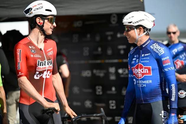 Volta Algarve 2026 Stage 2 FOIA (MONCHIQUE), PORTUGAL - FEBRUARY 19 : Beullens Cedric (BEL) of Lotto Intermarche and Philipsen Jasper (BEL) of Alpecin - Premier Tech during stage 2 of the 52th edition of Volta Algarve an UCI ProSeries 2.Pro cycling road race stage for Men Elite of 147.2 km with start in Portimao and finish in Foia (Monchique) on February 19, 2026 in Foia (Monchique), Portugal, 19 02 2026 ( Motordriver Guy De Vuyst - Foia (Monchique) Portugal  Copyright: xNicoxVereeckenx