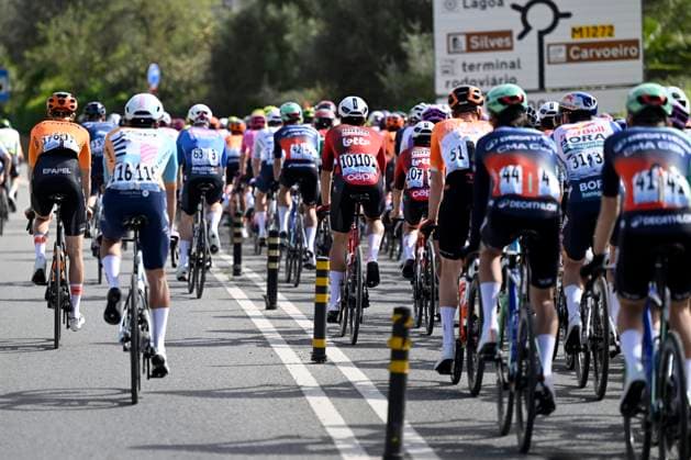 Volta Algarve 2026 Stage 2 FOIA (MONCHIQUE), PORTUGAL - FEBRUARY 19 : illustration picture peloton during stage 2 of the 52th edition of Volta Algarve an UCI ProSeries 2.Pro cycling road race stage for Men Elite of 147.2 km with start in Portimao and finish in Foia (Monchique) on February 19, 2026 in Foia (Monchique), Portugal, 19 02 2026 ( Motordriver Guy De Vuyst - Foia (Monchique) Portugal  Copyright: xNicoxVereeckenx