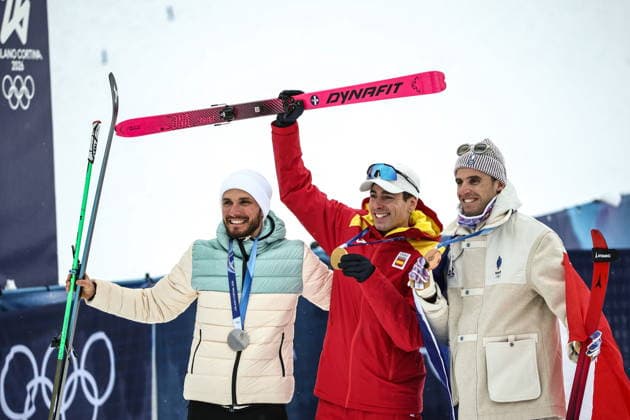 ITALY, LOMBARDY - FEBRUARY 19, 2026: Silver medalist Nikita Filippov of Russia, gold medalist Oriol Cardona Coll of Spain, and bronze medalist Thibault Anselmet (L-R) of France pose during a victory ceremony for the men s ski mountaineering sprint heats during the 2026 Winter Olympic Games, Olympische Spiele, Olympia, OS on the Stelvio slope of the Bormio Ski Resort in Bormio, Province of Sondrio 2026 Winter Olympics: Ski Mountaineering  - ZUMAt113 20260219_zaa_t113_304 Copyright: xMikhailxTereshchenkox