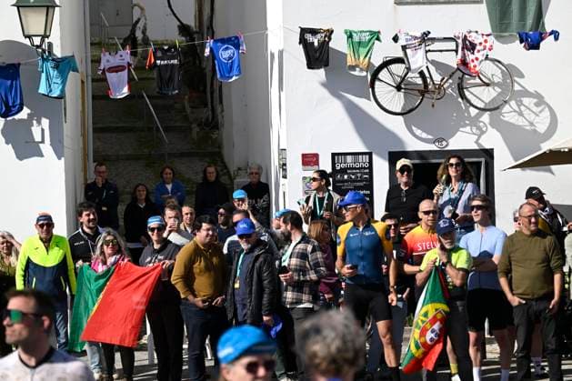 Volta Algarve 2026 Stage 2 FOIA (MONCHIQUE), PORTUGAL - FEBRUARY 19 : illustration picture supporters during stage 2 of the 52th edition of Volta Algarve an UCI ProSeries 2.Pro cycling road race stage for Men Elite of 147.2 km with start in Portimao and finish in Foia (Monchique) on February 19, 2026 in Foia (Monchique), Portugal, 19 02 2026 ( Motordriver Guy De Vuyst - Foia (Monchique) Portugal  Copyright: xNicoxVereeckenx
