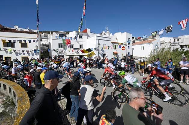 Volta Algarve 2026 Stage 2 FOIA (MONCHIQUE), PORTUGAL - FEBRUARY 19 : illustration picture supporters during stage 2 of the 52th edition of Volta Algarve an UCI ProSeries 2.Pro cycling road race stage for Men Elite of 147.2 km with start in Portimao and finish in Foia (Monchique) on February 19, 2026 in Foia (Monchique), Portugal, 19 02 2026 ( Motordriver Guy De Vuyst - Foia (Monchique) Portugal  Copyright: xNicoxVereeckenx