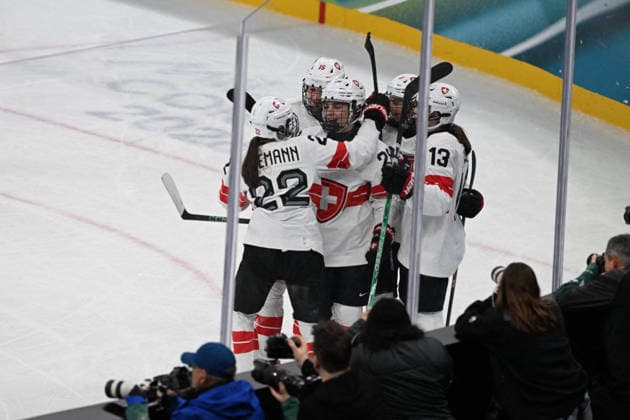 Winter Olympics - Ice hockey, Eishockey Women - Switzerland v Sweden Team Switzerland celebrates during the Women s Bronze Medal match between Switzerland and Sweden on day thirteen of the Milano Cortina 2026 Winter Olympic Games, Olympische Spiele, Olympia, OS at Milano Santagiulia Ice Hockey Arena on February 19, 2026 in Milan, Italy. Photo by JMP ABACAPRESS.COM Milan Italy  Copyright: xJMP ABACAx