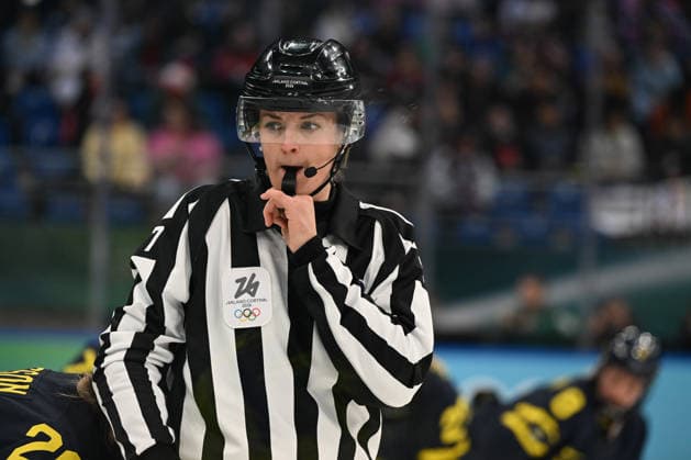 Referee during Women s Ice hockey, Eishockey - Bronze Medal - Switzerland vs Sweden, Olympic Winter games, Winterspiele,Spiele, Summer games Milano-Cortina 2026 in Milano, Italy, February 19 2026  Copyright: xFilippoxTomasi IPAxSportx xipa-agency.netx xx IPA_71732086 IPA_Agency_IPA71732086