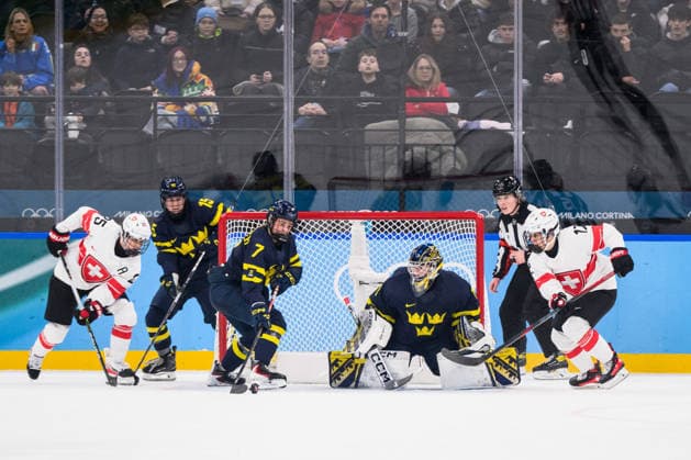 260219 Mira Jungaker and goaltender Ebba Svensson Träff of Sweden in the women s Ice hockey, Eishockey bronze medal game between Switzerland and Sweden during day 13 of the 2026 Winter Olympics on February 19, 2026 in Milan. Photo: Carl Sandin BILDBYRAN kod CS EW0642 ishockey ice hockey Olympic Games, Olympische Spiele, Olympia, OS olympics winter olympics os ol olympiska spel vinter-os olympiske leker milano cortina 2026 milan cortina 2026 milano cortina 2026 olympic games milano cortina 2026 winter olympic games milano cortina-os milano cortina-ol vinter-ol 13 bbeng sverige sweden switzerland schweiz dam bronsmatch *** 260219 Mira Jungaker and goaltender Ebba Svensson Träff of Sweden in the women s ice hockey bronze medal game between Switzerland and Sweden during day 13 of the 2026 Winter Olympics on February 19, 2026 in Milan Photo Carl Sandin BILDBYRAN kod CS EW0642 ishockey ice hockey olympic games olympics winter olympics os ol olympiska spel vinter os olympiske leker milano cortina 2026 milan cortina 2026 milano cortina 2026 olympic games milano cortina 2026 winter olympic games milano cortina os milano cortina ol vinter ol 13 bbeng sverige sweden switzerland schweiz dam bronsmatch  Copyright: CARLxSANDIN BB260219CS052