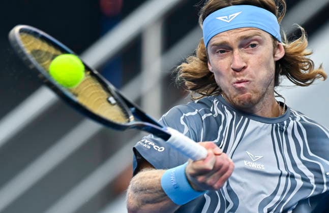 February 19, 2026, Doha, Qatar: Andrey Rublev of Russia is seen in action against Stefanos Tsitsipas of Greece ( not in view) during their men s singles quarter final match at the ATP, Tennis Herren Qatar Exxonmobil Open 2026 tennis tournament at the Khalifa International Tennis Complex. Andrey Rublev won against Stefanos Tsitsipas 6-3,7-6. ATP QATAR EXXONMOBIL OPEN-QUARTER FINAL - 19 Feb 2026  - ZUMAs197 20260219_aaa_s197_059 Copyright: xNoushadxVariyattiyakkalx