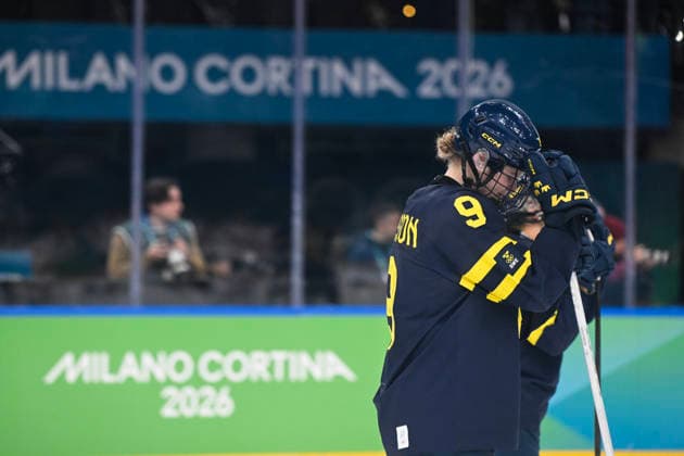 MILANO, ITALIEN 20260219 Sveriges Jessica Adolfsson deppar efter förlusten i damernas bronsmatch i ishockey mellan Schweiz och Sverige i Santagiulia Arena under OS i Milano. *** Bilden ingar i SPORTPAKET. För övriga BETALBILD *** MILANO ITALIEN x10070x *** MILANO, ITALY 20260219 Swedens Jessica Adolfsson is depressed after the loss in the womens ice hockey bronze medal match between Switzerland and Sweden at the Santagiulia Arena during the Milan Olympics Picture in SPORTPAKET For others PAYPICTURE MILANO ITALY x10070x  Copyright: xJessicaxGow TTx OS 2026 ISHOCKEY SCHWEIZ-SVERIGE BRONSMATCH