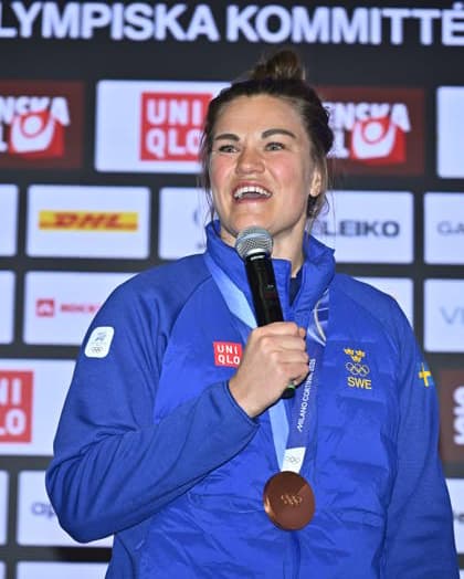 STOCKHOLM, SWEDEN 20260219 Anna Swenn-Larsson, Olympic bronze medalist in slalom, is celebrated after her homecoming at the Olympiafestivalen in Westfield Mall of Scandinavia in Solna on Thursday. STOCKHOLM SWEDEN x10040x *** STOCKHOLM, SWEDEN 20260219 Anna Swenn Larsson, Olympic bronze medalist in slalom, is celebrated after her homecoming at the Olympiafestivalen in Westfield Mall of Scandinavia in Solna on Thursday STOCKHOLM SWEDEN x10040x  Copyright: xAndersxWiklund TTx HOMECOMING CELEBRATION ANNA SWEEN LARSSON