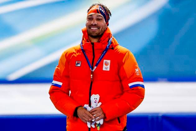 third Kjeld Nuis of the Netherlands smiling during the medal ceremony after Men s 1500m, Milano Cortina 2026 Winter Olympics: Day 13, Speed skating, Eisschnelllauf - Milano Cortina 2026 Winter Olympics: Day 13, Milano Speed Skating Stadium, February 19, 2026, Milan, Italy.