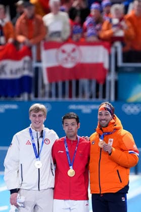 2026-02-19 - Milano Cortina 2026 Winter Olympics Speed skating, Eisschnelllauf 1500m Men MILAN, ITALY - FEBRUARY 19: Jordan Stolz of United States of America, Zhongyan Ning of China, Kjeld Nuis of Netherlands during the Speed Skating 1500m Men on day 15 of the Milano Cortina 2026 Winter Olympics at the Milano Speed Skating Arena on February 19, 2026 in Milan, Italy Milan Milano Speed Skating Arena Italy Content not available for redistribution in The Netherlands directly or indirectly through any third parties. Copyright: xAndrexWeeningx