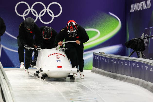 Milano Cortina 2026 - XXV Olympic Winter games, Winterspiele,Spiele, Summer games Cortina D Ampezzo - Italy Thursday , February 19 , 2026 Bobsleigh - Men s 4-man - Official training LI Chunjian (CHN)  Copyright: xLucianoxMariaxBisi IPAxSportx xipa-agency.netx xx IPA_71736761 IPA_Agency_IPA71736761