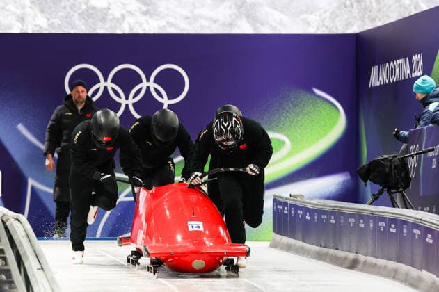 Milano Cortina 2026 - XXV Olympic Winter games, Winterspiele,Spiele, Summer games Cortina D Ampezzo - Italy Thursday , February 19 , 2026 Bobsleigh - Men s 4-man - Official training SUN Kaizhi (CHN)  Copyright: xLucianoxMariaxBisi IPAxSportx xipa-agency.netx xx IPA_71736889 IPA_Agency_IPA71736889