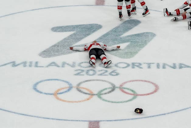 February 19, 2026, Milan, Lombardy, Italy: Team Switzerland celebrates after winning against Team Sweden, 2:1 in overtime in the Womans Bronze Medal Game at the Milano Rho Ice hockey, Eishockey Arena in MILAN, Italy during the 2026 Milano Cortina Winter Olympics. Olympics 2026: Milano Cortina: Ice Hockey Womens: Bronze Medal Game: SUI 2:1 SWE  - ZUMAa161 20260219_oly_a161_009 Copyright: xWalterxG.xArcex