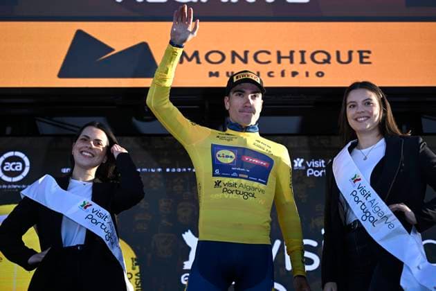 Volta Algarve 2026 Stage 2 FOIA (MONCHIQUE), PORTUGAL - FEBRUARY 19 : Ayuso Juan (ESP) of Lidl - Trek pictured with the yellow jersey during the podium ceremony of stage 2 of the 52th edition of Volta Algarve an UCI ProSeries 2.Pro cycling road race stage for Men Elite of 147.2 km with start in Portimao and finish in Foia (Monchique) on February 19, 2026 in Foia (Monchique), Portugal, 19 02 2026 ( Motordriver Guy De Vuyst - Foia (Monchique) Portugal  Copyright: xNicoxVereeckenx