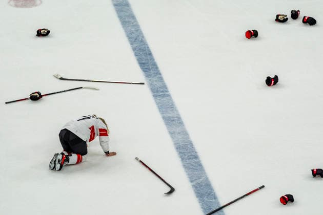 February 19, 2026, Milan, Lombardy, Italy: Team Switzerland celebrates after winning against Team Sweden, 2:1 in overtime in the Womans Bronze Medal Game at the Milano Rho Ice hockey, Eishockey Arena in MILAN, Italy during the 2026 Milano Cortina Winter Olympics. Milan Italy - ZUMAa161 20260219_oly_a161_030 Copyright: xWalterxG.xArcex
