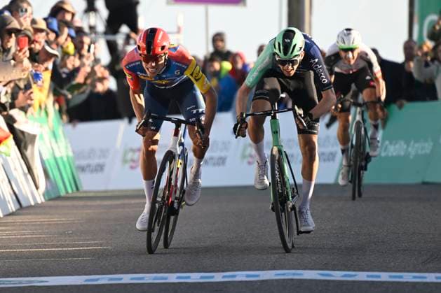 Volta Algarve 2026 Stage 2 FOIA (MONCHIQUE), PORTUGAL - FEBRUARY 19 : Seixas Paul (FRA) of Decathlon CMA CGM Team wins the sprint, second place for Ayuso Juan (ESP) of Lidl - Trek during stage 2 of the 52th edition of Volta Algarve an UCI ProSeries 2.Pro cycling road race stage for Men Elite of 147.2 km with start in Portimao and finish in Foia (Monchique) on February 19, 2026 in Foia (Monchique), Portugal, 19 02 2026 ( Motordriver Guy De Vuyst - Foia (Monchique) Portugal  Copyright: xNicoxVereeckenx