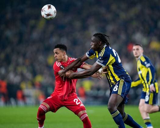 Omari Hutchinson of Nottingham Forest Football Club and Sidiki Chà rif of Fenerbahce battle for the ball Fenerbache v Nottingham Forest, UEFA Europa League, Knockout Round Play Offs, First Leg, Football, Sukru Saracoglu Stadium, Istanbul, Turkiye - 19 Feb 2026Istanbul Sukru Saracoglu Stadium Turkey EDITORIAL USE ONLY No use with unauthorised audio, video, data, fixture lists, club league logos or live services. Online in-match use limited to 120 images, no video emulation. No use in betting, games or single club league player publications. Copyright: xRaddadxJebarah Shutterstockx 16674269v