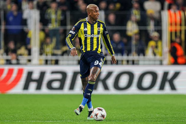 2026-02-19 Fenerbahce SK v Nottingham Forest FC - UEFA Europa League 2025 26 Knockout Play-off First Leg ISTANBUL, TURKEY - FEBRUARY 19: Anderson Talisca of Fenerbahce SK dribbles during the UEFA Europa League 2025 26 Knockout Play-off First Leg match between Fenerbahce SK and Nottingham Forest FC at Ulker Sukru Saracoglu Stadium on February 19, 2026 in Istanbul, Turkey. (Photo by BSR Agency) Istanbul Turkey Content not available for redistribution in The Netherlands directly or indirectly through any third parties. Copyright: xBSRxAgencyx