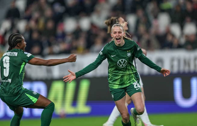 ITA, Wolfsburg, Juventus Turin vs VfL Wolfsburg, WomenÂs Champions League, Football, UEFA, Season 2025 2026, Allianz Stadium, Playoffs, Second leg in the picture Vivien Endemann VfL Wolfsburg Women 25 scores the 1 0, Goal, Cheers and joy, Emotions DFB DFL REGULATIONS PROHIBIT ANY USE OF PHOTOGRAPHS AS IMAGE SEQUENCES AND OR QUASI VIDEO, 19 02 2026 Copyright: HMBxMedia HendrikxHamelau