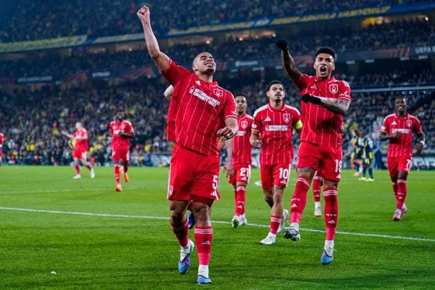 Murillo of Nottingham Forest Football Club runs and punches the air as he celebrates his goal Fenerbache v Nottingham Forest, UEFA Europa League, Knockout Round Play Offs, First Leg, Football, Sukru Saracoglu Stadium, Istanbul, Turkiye - 19 Feb 2026Istanbul Sukru Saracoglu Stadium Turkey EDITORIAL USE ONLY No use with unauthorised audio, video, data, fixture lists, club league logos or live services. Online in-match use limited to 120 images, no video emulation. No use in betting, games or single club league player publications. Copyright: xRaddadxJebarah Shutterstockx 16674269bc