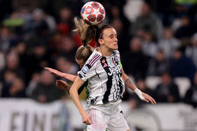 Turin, Italy, 19th February 2026. Barbara Bonansea of Juventus heads the ball during the Juventus Women vs VfL Wolfsburg Women UEFA Womens Champions League match at Juventus Stadium, Turin. Picture credit should read: Jonathan Moscrop Sportimage EDITORIAL USE ONLY. No use with unauthorised audio, video, data, fixture lists, club league logos or live services. Online in-match use limited to 120 images, no video emulation. No use in betting, games or single club league player publications. SPI_010_JUVE_WOLFSBURG_UWCL_ SPI-4527-0010