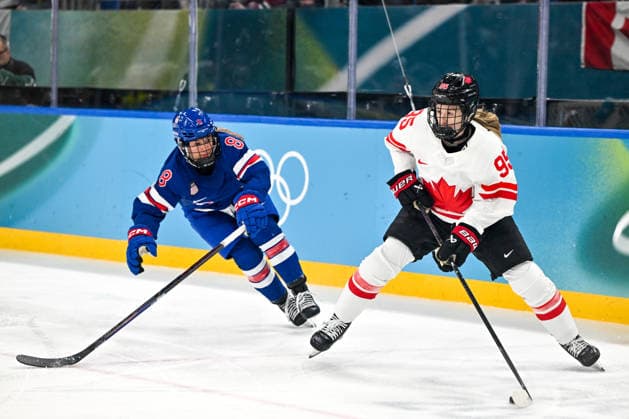 19 02 2026, Milano, Santa Giulia Ice hockey, Eishockey Arena, Winter Olympics: Gold Final USA - Canada (Ice Hockey Women), Daryl Watts of Canada against Haley Winn of USA Milano Santa Giulia Ice Hockey Arena Lombardy Italy *** 19 02 2026, Milano, Santa Giulia Ice Hockey Arena, Winter Olympics Gold Final USA Canada Ice Hockey Women , Daryl Watts of Canada against Haley Winn of USA Milano Santa Giulia Ice Hockey Arena Lombardy Italy Copyright: xJustPictures.ch AndreaxBrancax jp-en-AnBr-AB-AAB_946319022026