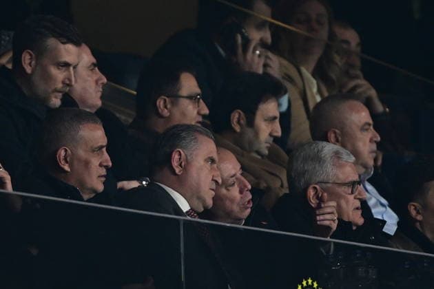 Fenerbahce v Nottingham Forest - UEFA Europa League ISTANBUL, TURKIYE - FEBRUARY 19: Turkish Youth and Sports Minister Osman Askin Bak (2nd L) and TFF president Ibrahim Haciosmanoglu (L) follow the first leg of the UEFA Europa League round of 16 play-off football match between Fenerbahce and Nottingham Forest at Chobani Stadium in Istanbul, Turkiye on February 19, 2026. Oguz Yeter Anadolu Istanbul Turkey. Editorial use only. Please get in touch for any other usage.  Copyright: x2026xAnadoluxOguzxYeterx