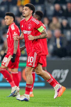 2026-02-19 Fenerbahce SK v Nottingham Forest FC - UEFA Europa League 2025 26 Knockout Play-off First Leg ISTANBUL, TURKEY - FEBRUARY 19: Morgan Gibbs-White of Nottingham Forest FC looks on during the UEFA Europa League 2025 26 Knockout Play-off First Leg match between Fenerbahce SK and Nottingham Forest FC at Ulker Sukru Saracoglu Stadium on February 19, 2026 in Istanbul, Turkey. (Photo by BSR Agency) Istanbul Turkey Content not available for redistribution in The Netherlands directly or indirectly through any third parties. Copyright: xBSRxAgencyx