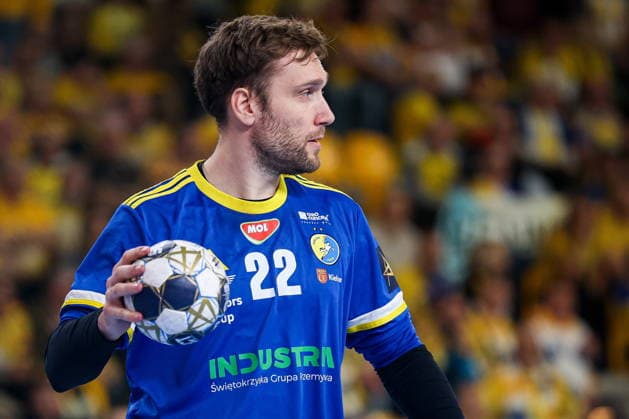 Kielce 19.02.2026. Pilka reczna EHF Liga Mistrzow sezon 2025 2026 kolejka 11 mecz: Industria Kielce - One Veszprem --- Handball EHF Champions League season 2025 2026 round 11 match between Industria Kielce and One Veszprem at Hala Legionow in Kielce, Poland Jacek Moryto Fot. Igor Jakubowski Arena Akcji NEWSPIX.PL --- newspix.pl 