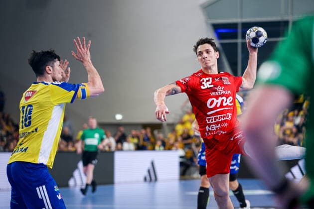 Kielce 19.02.2026. Pilka reczna EHF Liga Mistrzow sezon 2025 2026 kolejka 11 mecz: Industria Kielce - One Veszprem --- Handball EHF Champions League season 2025 2026 round 11 match between Industria Kielce and One Veszprem at Hala Legionow in Kielce, Poland Yanis Lenne Fot. Igor Jakubowski Arena Akcji NEWSPIX.PL --- newspix.pl 
