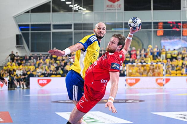 KIELCE 19.02.2026 MECZ 11. KOLEJKA LIGA MISTRZOW PILKA RECZNA MEZCZYZN SEZON 2025 2026 INDUSTRIA KIELCE - ONE VESZPREM HC --- MENS HALDBALL EHF CHAMPIONS LEAGUE SEASON 2025 2026 MATCH: INDUSTRIA KIELCE - ONE VESZPREM HC ARTSEM KARALEK DRAGAN PECHMALBEC FOT. MICHAL TRZPIS 400MM.PL NEWSPIX.PL --- newspix.pl 