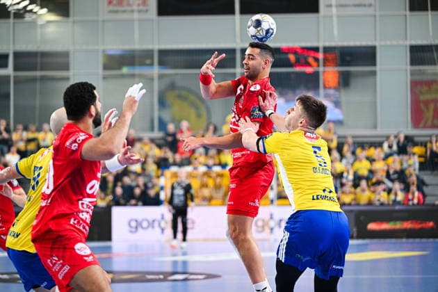 KIELCE 19.02.2026 MECZ 11. KOLEJKA LIGA MISTRZOW PILKA RECZNA MEZCZYZN SEZON 2025 2026 INDUSTRIA KIELCE - ONE VESZPREM HC --- MENS HALDBALL EHF CHAMPIONS LEAGUE SEASON 2025 2026 MATCH: INDUSTRIA KIELCE - ONE VESZPREM HC AHMED HESHAM ELSAYED MOHAM MICHAL OLEJNICZAK FOT. MICHAL TRZPIS 400MM.PL NEWSPIX.PL --- newspix.pl 