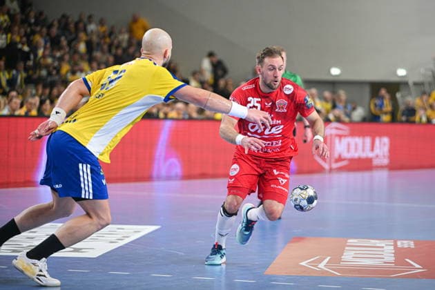 KIELCE 19.02.2026 MECZ 11. KOLEJKA LIGA MISTRZOW PILKA RECZNA MEZCZYZN SEZON 2025 2026 INDUSTRIA KIELCE - ONE VESZPREM HC --- MENS HALDBALL EHF CHAMPIONS LEAGUE SEASON 2025 2026 MATCH: INDUSTRIA KIELCE - ONE VESZPREM HC ARTSEM KARALEK LUKA CINDRIC FOT. MICHAL TRZPIS 400MM.PL NEWSPIX.PL --- newspix.pl 