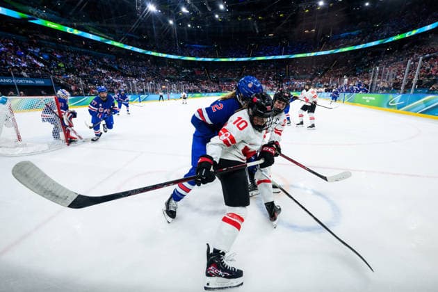 260219 Lee Stecklein of USA against Sarah Fillier and Marie-Philip Poulin of Canada in the women s Ice hockey, Eishockey final game between USA and Canada during day 13 of the 2026 Winter Olympics on February 19, 2026 in Milan. Photo: Carl Sandin BILDBYRAN kod CS EW0643 ishockey ice hockey Olympic Games, Olympische Spiele, Olympia, OS olympics winter olympics os ol olympiska spel vinter-os olympiske leker milano cortina 2026 milan cortina 2026 milano cortina 2026 olympic games milano cortina 2026 winter olympic games milano cortina-os milano cortina-ol vinter-ol 13 bbeng dam usa kanada canada final *** 260219 Lee Stecklein of USA against Sarah Fillier and Marie Philip Poulin of Canada in the women s ice hockey final game between USA and Canada during day 13 of the 2026 Winter Olympics on February 19, 2026 in Milan Photo Carl Sandin BILDBYRAN kod CS EW0643 ishockey ice hockey olympic games olympics winter olympics os ol olympiska spel vinter os olympiske leker milano cortina 2026 milan cortina 2026 milano cortina 2026 olympic games milano cortina 2026 winter olympic games milano cortina os milano cortina ol vinter ol 13 bbeng dam usa kanada canada final  Copyright: CARLxSANDIN BB260219CS084