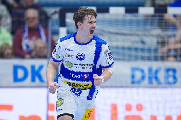 19 02 2026, xydrx, Handball, 1 HBL, VfL Gummersbach ThSV Eisenach, Schwalbe Arena VFelix Aellen ThSV Eisenach 22 cheering Photo xYannisxDreimannxPressefotoKochx Nordrhein Westfahlen Germany