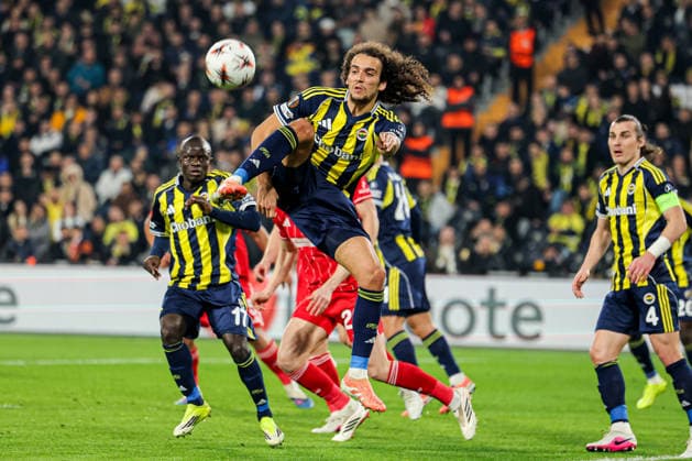 2026-02-19 Fenerbahce SK v Nottingham Forest FC - UEFA Europa League 2025 26 Knockout Play-off First Leg ISTANBUL, TURKEY - FEBRUARY 19: Matteo Guendouzi of Fenerbahce SK kicks the ball during the UEFA Europa League 2025 26 Knockout Play-off First Leg match between Fenerbahce SK and Nottingham Forest FC at Ulker Sukru Saracoglu Stadium on February 19, 2026 in Istanbul, Turkey. (Photo by BSR Agency) Istanbul Turkey Content not available for redistribution in The Netherlands directly or indirectly through any third parties. Copyright: xBSRxAgencyx