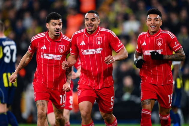 Fenerbahce v Nottingham Forest - UEFA Europa League ISTANBUL, TURKIYE - FEBRUARY 19: Murillo (5) of Nottingham Forest celebrates with his teammates after scoring a goal during first leg of the UEFA Europa League round of 16 play-off football match between Fenerbahce and Nottingham Forest at Chobani Stadium in Istanbul, Turkiye on February 19, 2026. Arif Hudaverdi Yaman Anadolu Istanbul Turkey. Editorial use only. Please get in touch for any other usage.  Copyright: x2026xAnadoluxArifxHudaverdixYamanx