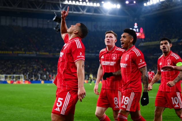 Fenerbahce v Nottingham Forest - UEFA Europa League ISTANBUL, TURKIYE - FEBRUARY 19: Murillo (5) of Nottingham Forest celebrates with his teammates after scoring a goal during first leg of the UEFA Europa League round of 16 play-off football match between Fenerbahce and Nottingham Forest at Chobani Stadium in Istanbul, Turkiye on February 19, 2026. Arif Hudaverdi Yaman Anadolu Istanbul Turkey. Editorial use only. Please get in touch for any other usage.  Copyright: x2026xAnadoluxArifxHudaverdixYamanx