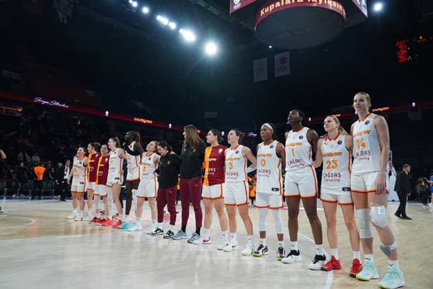 Galatasaray Cagdas Faktoring v Basket Landes - EuroLeague Women ISTANBUL, TURKIYE - FEBRUARY 19: Players of Galatasaray Cagdas Faktoring celebrate the victory after EuroLeague Women semifinal play in basketball match between Galatasaray Cagdas Faktoring and Basket Landes at Sinan Erdem Dome in Istanbul, Turkiye on February 19, 2026. Adem Kutucu Anadolu Istanbul Turkey. Editorial use only. Please get in touch for any other usage.  Copyright: x2026xAnadoluxAdemxKutucux