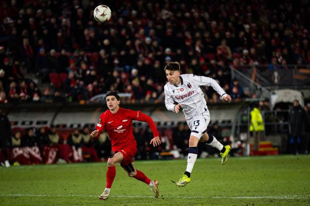 260219 Juan Miranda of Bologna during the UEFA Europa League football match between Brann and Bologna on February 19, 2026 in Bergen Photo Marius Simensen BILDBYRAN COP 238 MM0056 bbeng bologna brann football fotball fotboll soccer uefa europa league  Copyright: MARIUSxSIMENSEN BB260219ZX077
