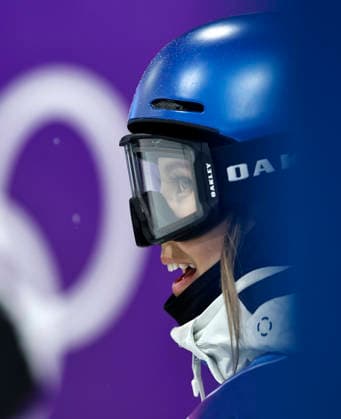 (260219) -- LIVIGNO, Feb. 19, 2026 -- Gu Ailing of China reacts during the qualification of freestyle skiing women s freeski halfpipe at the Milan-Cortina 2026 Olympic Winter games, Winterspiele,Spiele, Summer games in Livigno, Italy, Feb. 19, 2026. ) (MICO2026)ITALY-LIVIGNO-OLYMPIC WINTER GAMES-FREESTYLE SKIING-WOMEN S FREESKI HALFPIPE-QUALIFICATION WangxPeng 
