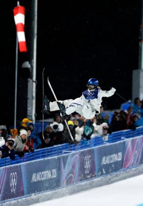 (260219) -- LIVIGNO, Feb. 19, 2026 -- Gu Ailing of China competes during the qualification of freestyle skiing women s freeski halfpipe at the Milan-Cortina 2026 Olympic Winter games, Winterspiele,Spiele, Summer games in Livigno, Italy, Feb. 19, 2026. ) (MICO2026)ITALY-LIVIGNO-OLYMPIC WINTER GAMES-FREESTYLE SKIING-WOMEN S FREESKI HALFPIPE-QUALIFICATION WangxPeng 