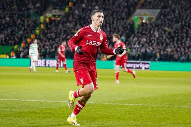 Football UEFA Europa League 2025 2026, Play Offs first leg Celtic FC Glasgow vs VfB Stuttgart Celtic Park Stadium Glasgow, Scotland Goal and goal celebration to 0 1 by Bilal El Khannouss VfB Stuttgart, 11 Joy, emotions, jubilation Copyright: xJOERANxSTEINSIEKx
