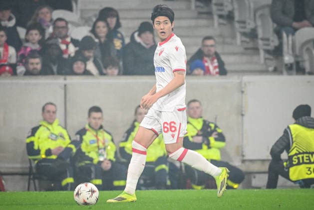 February 19, 2026, Villeneuve-D ascq, France, France: Youngwoo SEOL of Crvena Zvezda during the UEFA Europa League match between Lille OSC (LOSC) and Crvena Zvezda at Pierre Mauroy Stadium on February 19, 2026 in Villeneuve-d Ascq near Lille, France. Villeneuve-D ascq France - ZUMAm308 20260219_zsp_m308_004 Copyright: xMatthieuxMirvillex