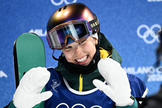 2026 WINTER Olympic Games, Olympische Spiele, Olympia, OS Indra Brown of Australia waits for her score following her second run in the Women™s Freeski Halfpipe qualifier at Livigno Snow Park, on day 13 of the 2026 Milano Cortina Winter Olympic Games in Italy, Wednesday, February 18, 2026. ( NO ARCHIVING LIVIGNO SONDRIO ITALY  Copyright: xDANxHIMBRECHTSx 20260220145506306215