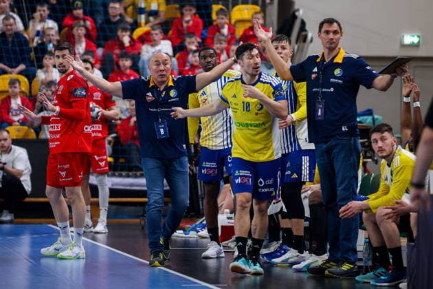 Kielce 19.02.2026. Pilka reczna EHF Liga Mistrzow sezon 2025 2026 kolejka 11 mecz: Industria Kielce - One Veszprem --- Handball EHF Champions League season 2025 2026 round 11 match between Industria Kielce and One Veszprem at Hala Legionow in Kielce, Poland Coach Talant Dujszebajew Dujshebaev Fot. Igor Jakubowski Arena Akcji NEWSPIX.PL --- newspix.pl 