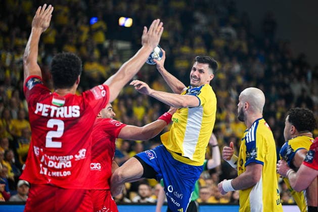 KIELCE 19.02.2026 MECZ 11. KOLEJKA LIGA MISTRZOW PILKA RECZNA MEZCZYZN SEZON 2025 2026 INDUSTRIA KIELCE - ONE VESZPREM HC --- MENS HALDBALL EHF CHAMPIONS LEAGUE SEASON 2025 2026 MATCH: INDUSTRIA KIELCE - ONE VESZPREM HC SZYMON SICKO FOT. MICHAL TRZPIS 400MM.PL NEWSPIX.PL --- newspix.pl 