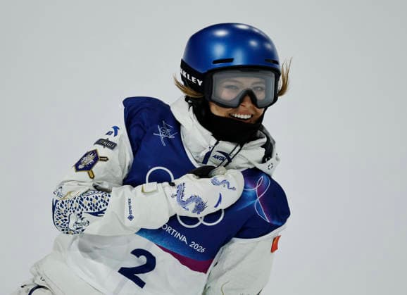 (260219) -- LIVIGNO, Feb. 19, 2026 -- Gu Ailing of China reacts during the qualification of freestyle skiing women s freeski halfpipe at the Milan-Cortina 2026 Olympic Winter games, Winterspiele,Spiele, Summer games in Livigno, Italy, Feb. 19, 2026. ) (MICO2026)ITALY-LIVIGNO-OLYMPIC WINTER GAMES-FREESTYLE SKIING-WOMEN S FREESKI HALFPIPE-QUALIFICATION WangxPeng 