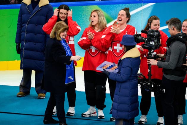 260219 Lara Stalder and Kaleigh Quennec of Switzerland celebrate as they are handed their bronze medals at the medal ceremony after the women s Ice hockey, Eishockey final game between USA and Canada during day 13 of the 2026 Winter Olympics on February 19, 2026 in Milan. Photo: Carl Sandin BILDBYRAN kod CS EW0643 ishockey ice hockey Olympic Games, Olympische Spiele, Olympia, OS olympics winter olympics os ol olympiska spel vinter-os olympiske leker milano cortina 2026 milan cortina 2026 milano cortina 2026 olympic games milano cortina 2026 winter olympic games milano cortina-os milano cortina-ol vinter-ol 13 bbeng dam usa kanada canada final jubel brons *** 260219 Lara Stalder and Kaleigh Quennec of Switzerland celebrate as they are handed their bronze medals at the medal ceremony after the women s ice hockey final game between USA and Canada during day 13 of the 2026 Winter Olympics on February 19, 2026 in Milan Photo Carl Sandin BILDBYRAN code CS EW0643 ice hockey ice hockey olympic games olympics winter olympics os ol olympic games winter os olympic games milano cortina 2026 milan cortina 2026 milano cortina 2026 olympic games milano cortina 2026 winter olympic games milano cortina os milano cortina ol winter ol 13 bbeng dam usa kanada canada final jubel brons  Copyright: CARLxSANDIN BB260219CS135