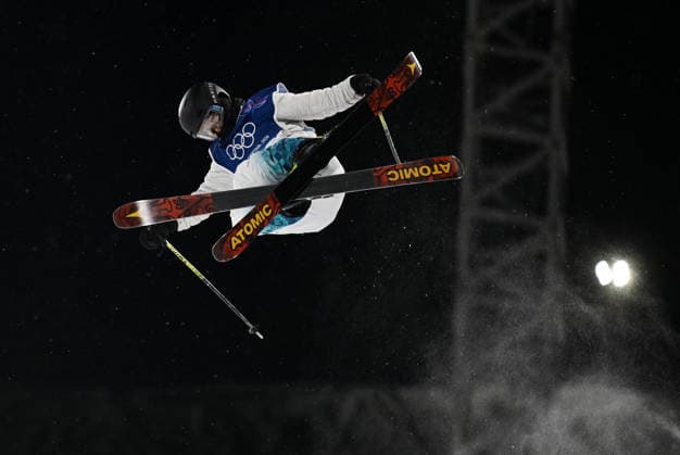 (260219) -- LIVIGNO, Feb. 19, 2026 -- Zhang Kexin of China competes during the qualification of freestyle skiing women s freeski halfpipe at the Milan-Cortina 2026 Olympic Winter games, Winterspiele,Spiele, Summer games in Livigno, Italy, Feb. 19, 2026. ) (MICO2026)ITALY-LIVIGNO-OLYMPIC WINTER GAMES-FREESTYLE SKIING-WOMEN S FREESKI HALFPIPE-QUALIFICATION XiaxYifang 
